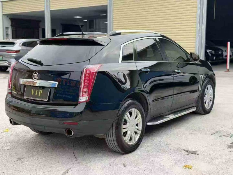 珠海13年凯迪拉克SRX7