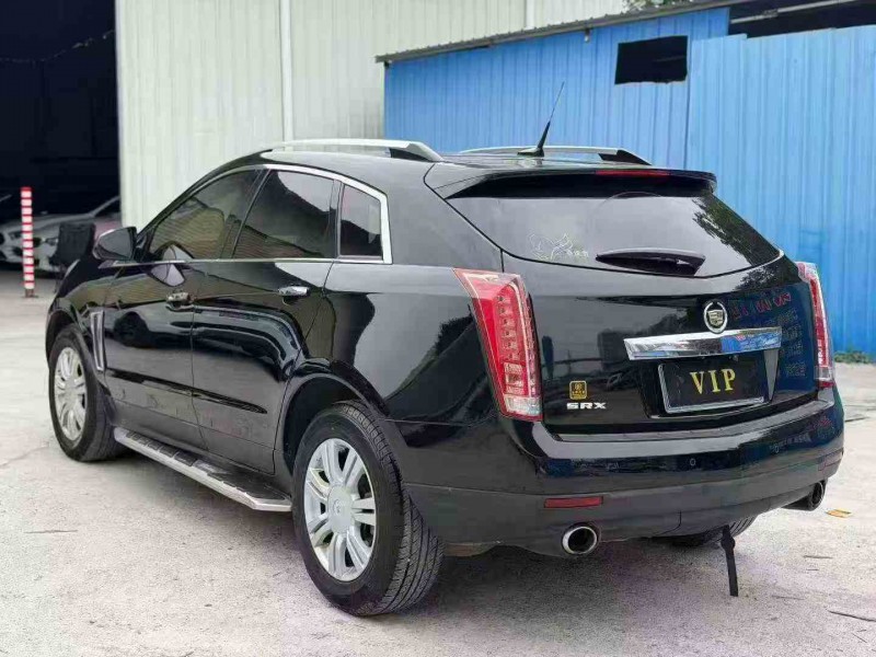 珠海13年凯迪拉克SRX8