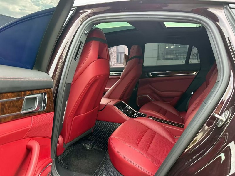 徐州23年保时捷帕拉梅拉4