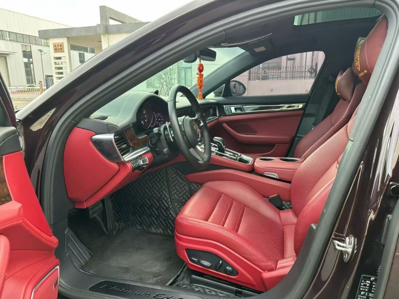 徐州23年保时捷帕拉梅拉6