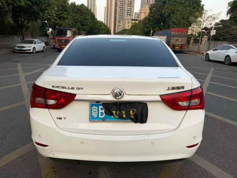 广州16年别克英朗9