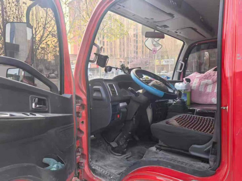 菏泽22年东风多利卡5