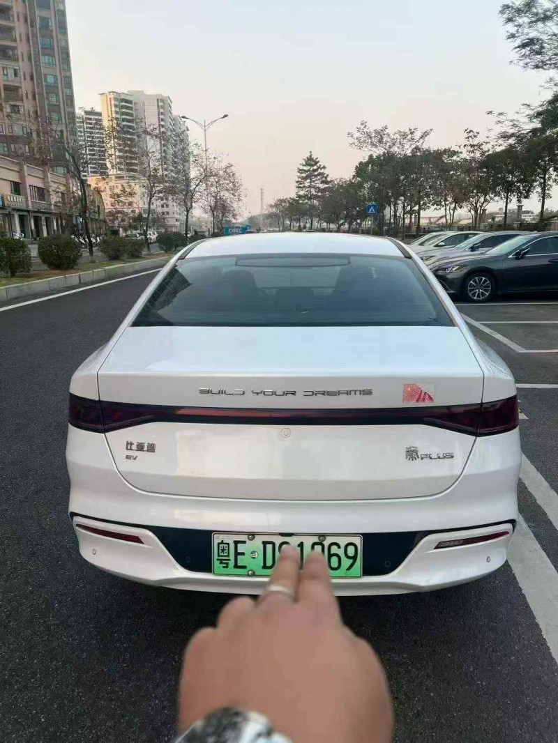 广州22年比亚迪秦9