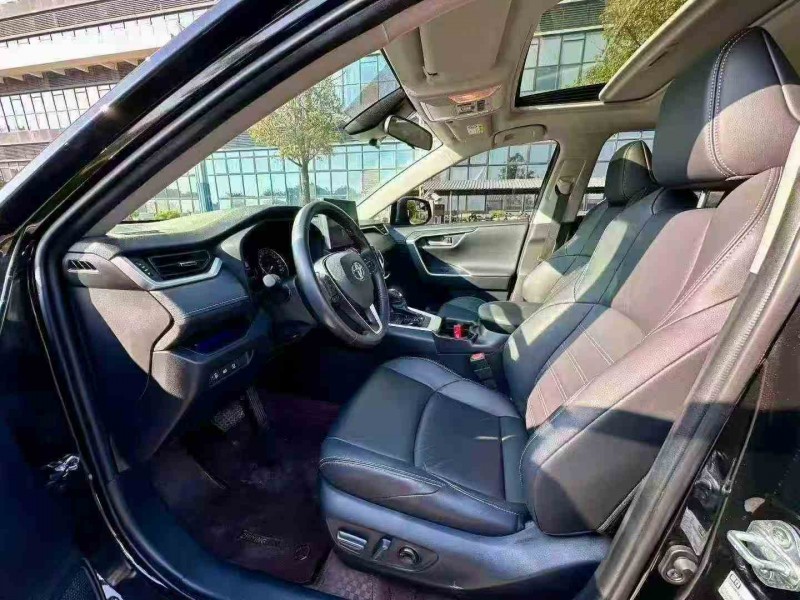 湛江23年丰田威兰达4