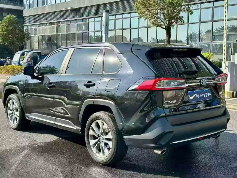 湛江23年丰田威兰达7