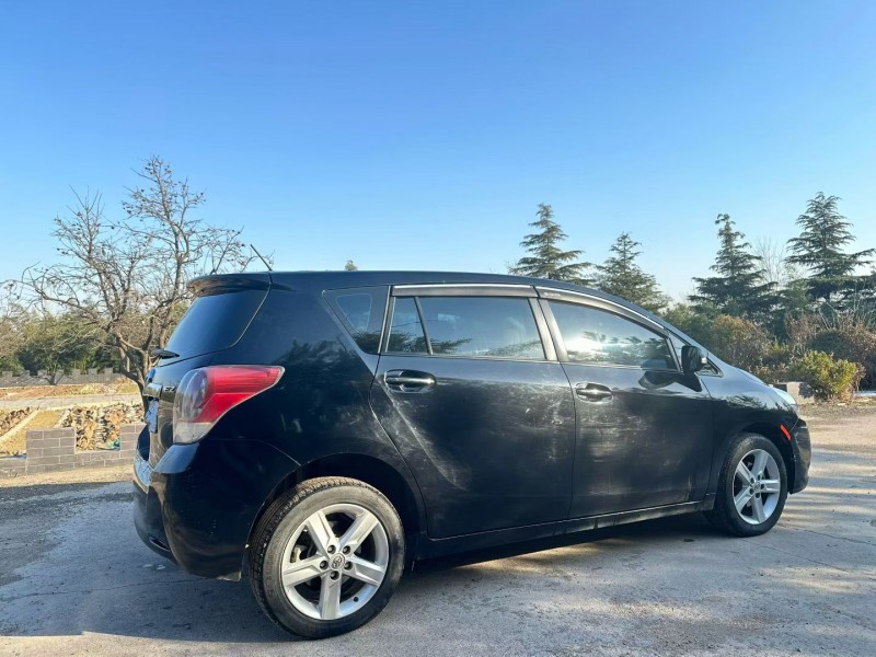 青岛17年丰田逸致5