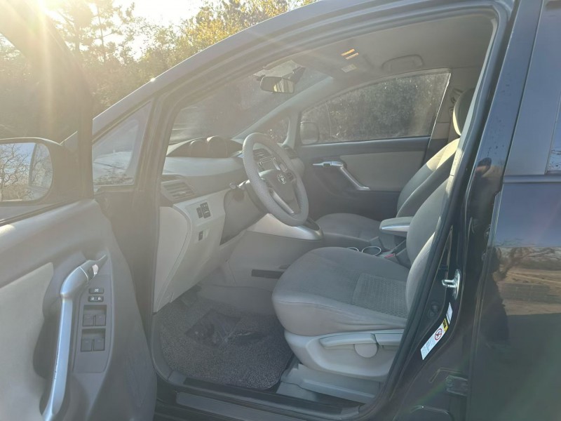 青岛17年丰田逸致7