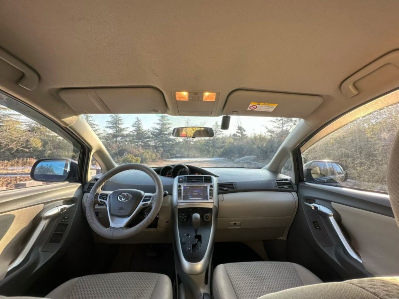 青岛17年丰田逸致8