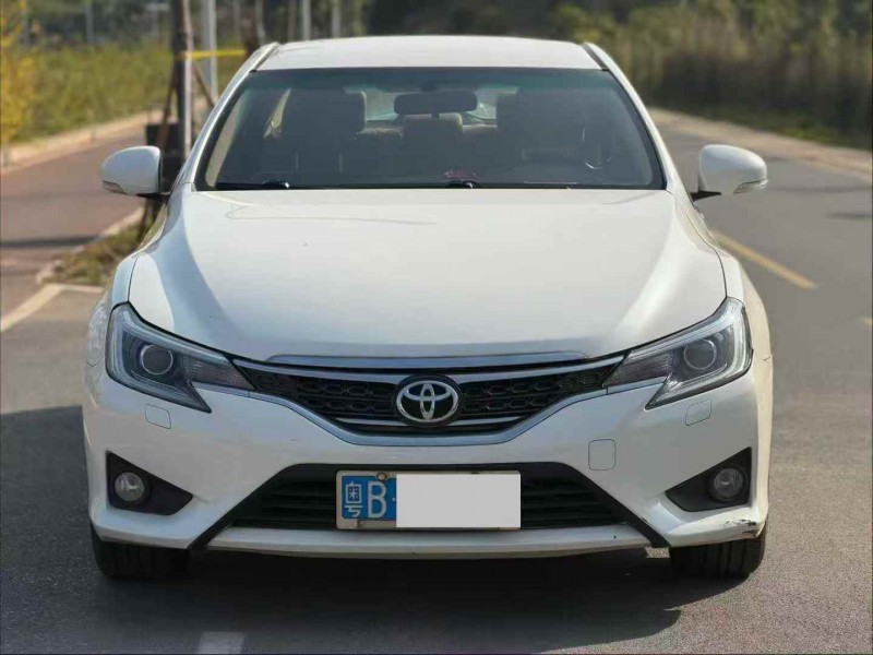 广州14年丰田锐志1