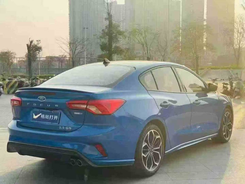 茂名22年福特福克斯6