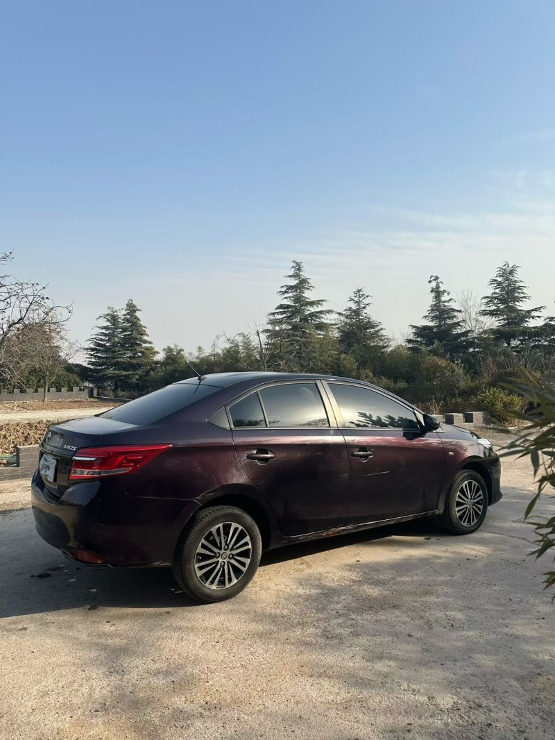 青岛17年丰田威驰6