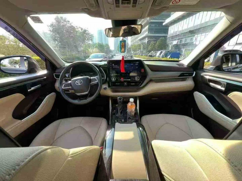 湛江22年丰田汉兰达6