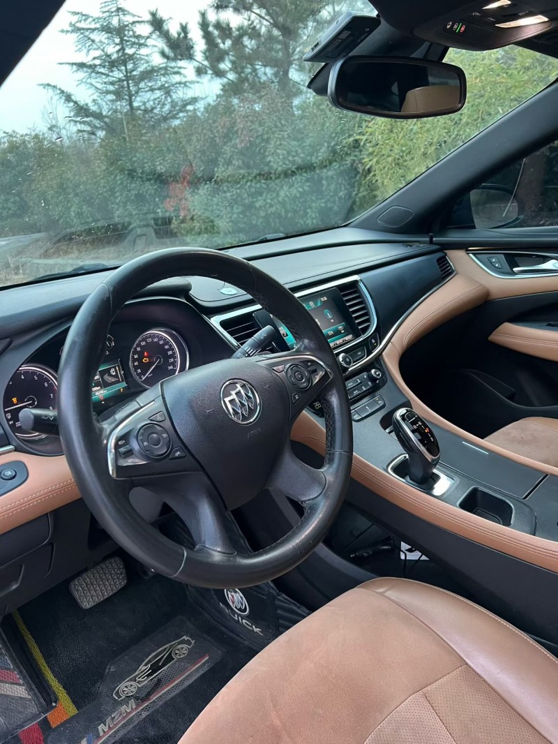 青岛17年别克君越7