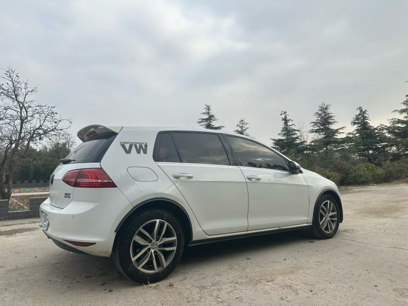 青岛16年大众高尔夫8