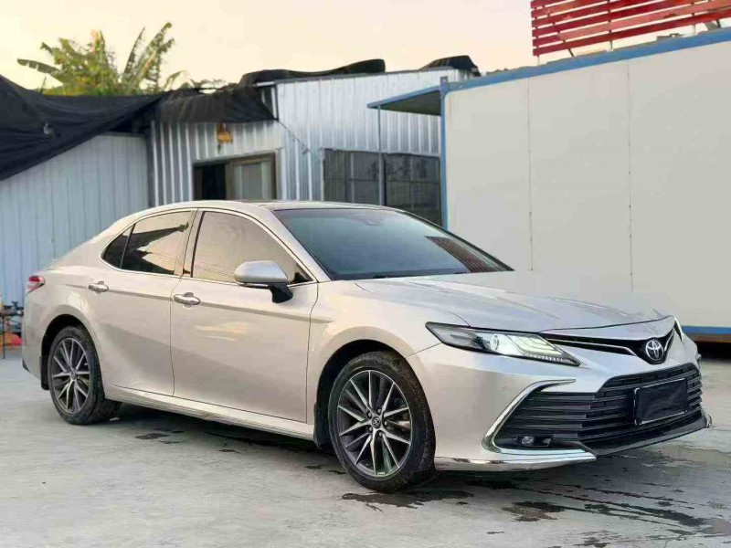 汕头22年丰田凯美瑞2