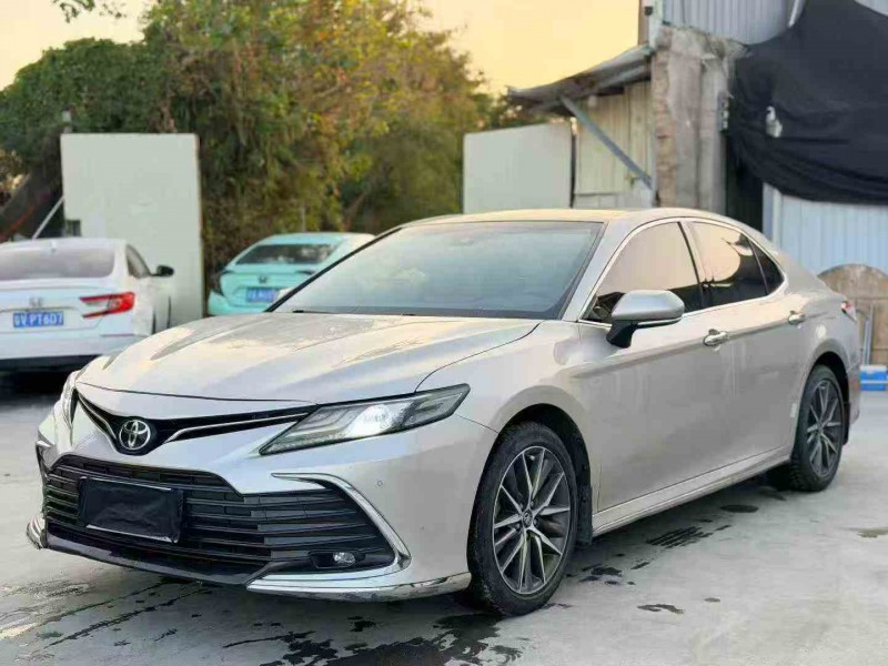 汕头22年丰田凯美瑞3