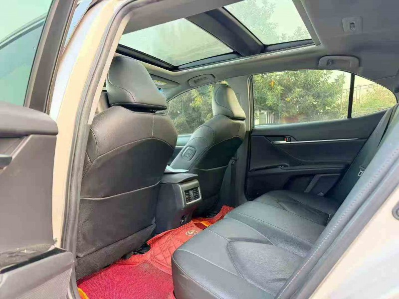 汕头22年丰田凯美瑞6