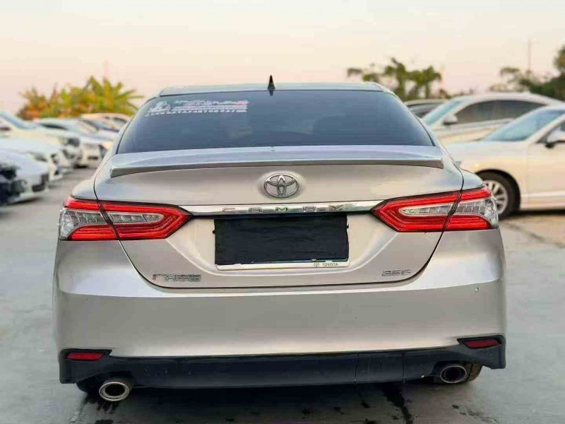 汕头22年丰田凯美瑞9