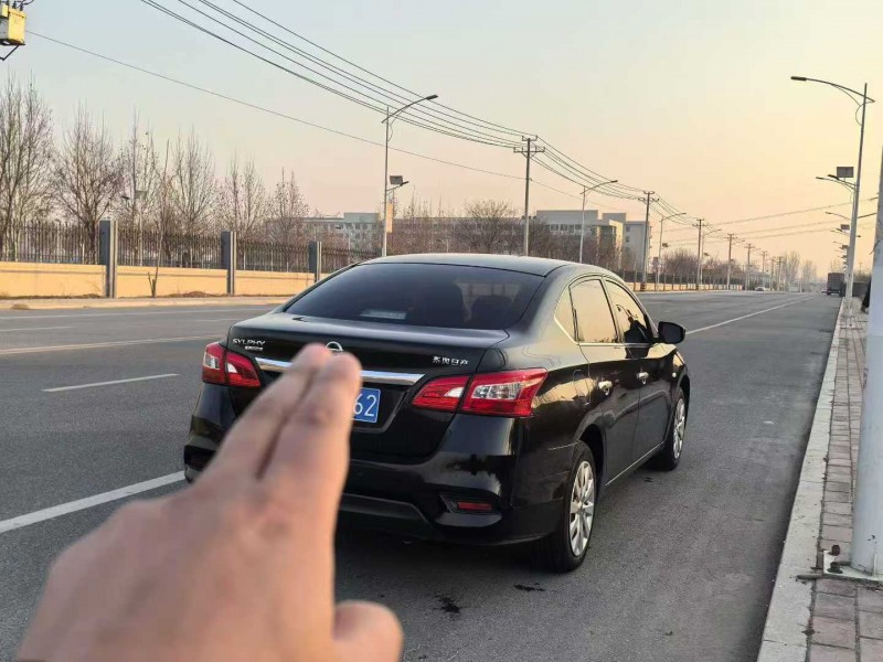 石家庄21年日产轩逸8