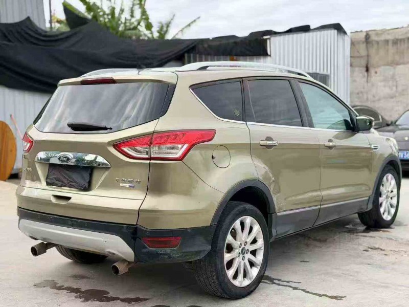 珠海13年福特翼虎7