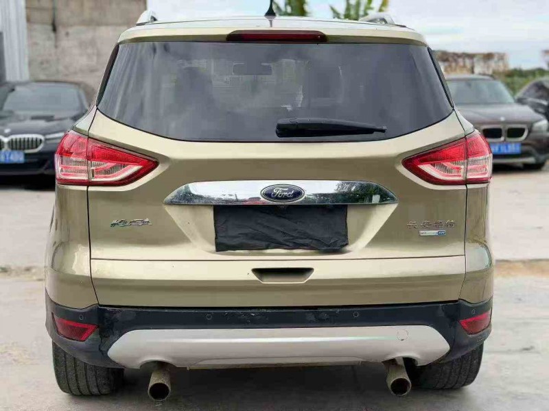 珠海13年福特翼虎9