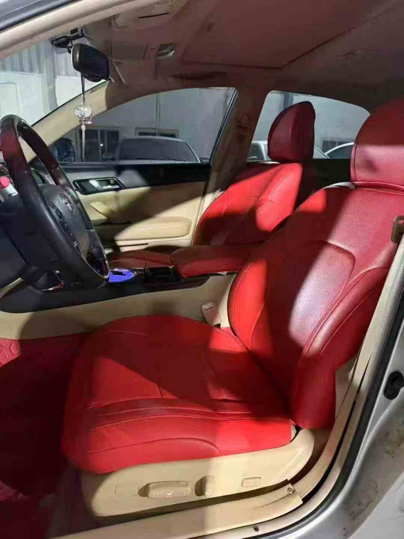 汕头10年丰田锐志6