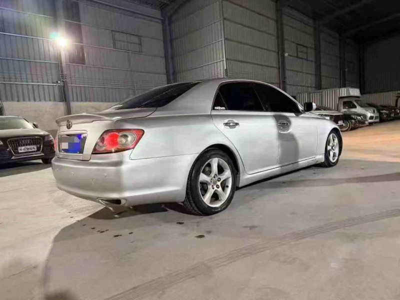 汕头10年丰田锐志7