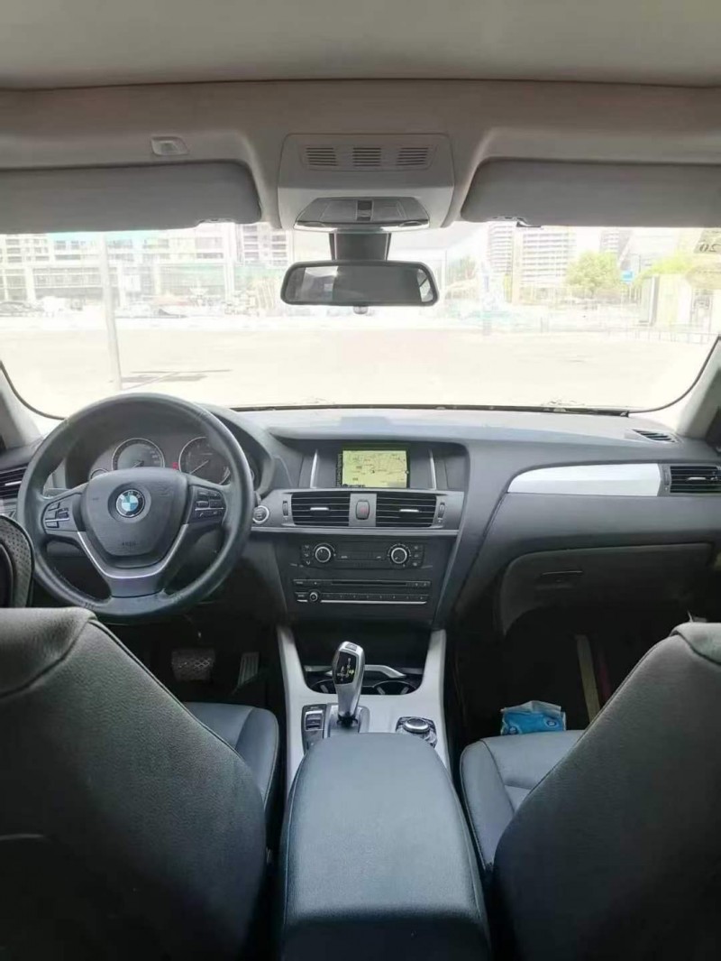 金华16年宝马X36