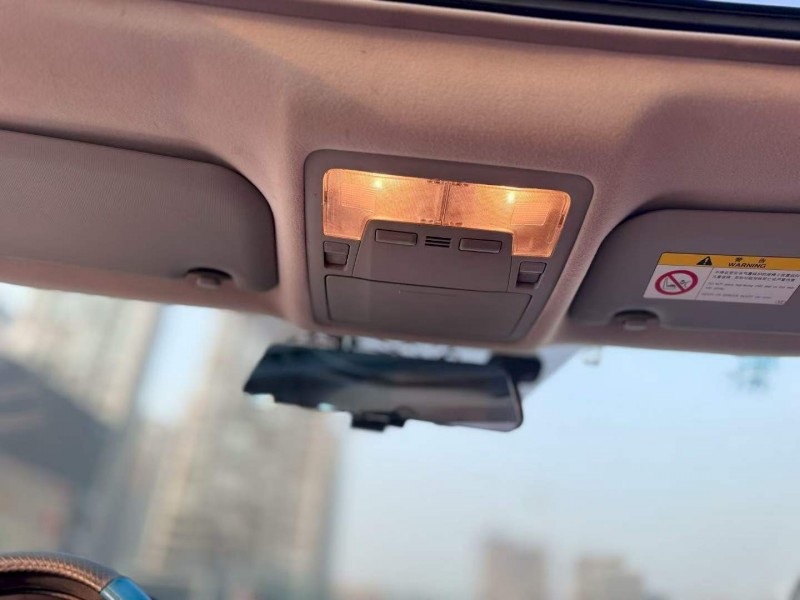 金华16年丰田雷凌7