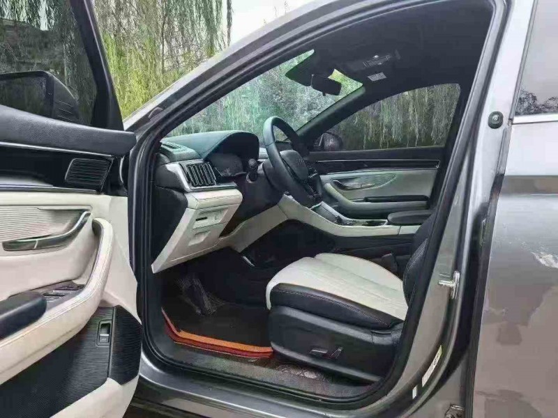 咸阳23年比亚迪宋4