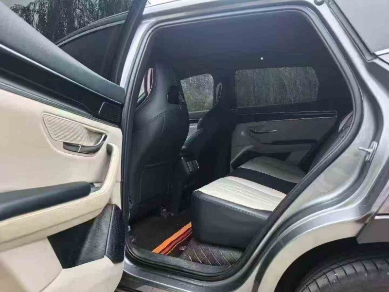 咸阳23年比亚迪宋5