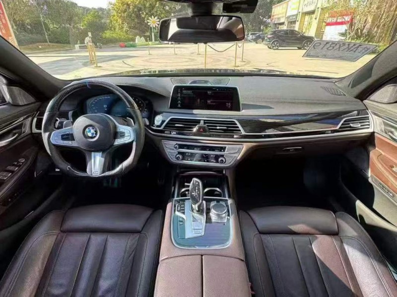 广州18年宝马7系9