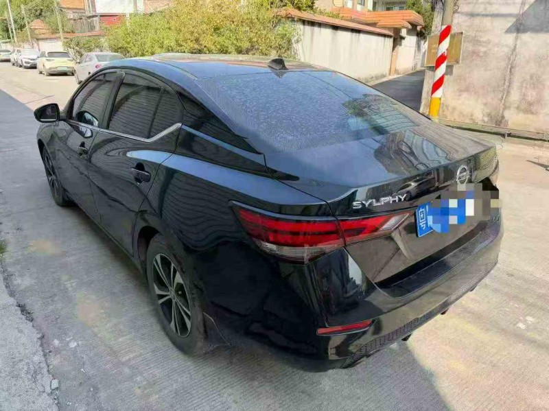 珠海21年日产轩逸8