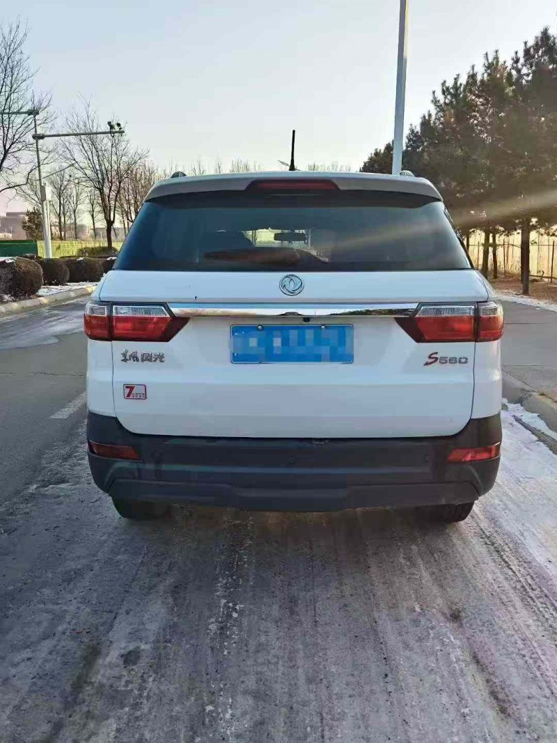 呼和浩特21年东风风光7