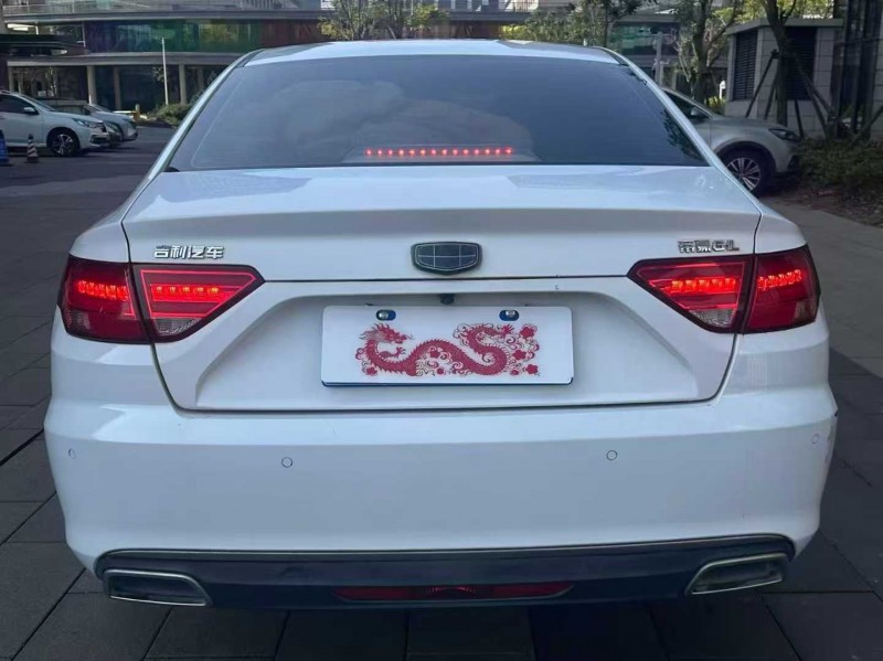 佛山17年吉利帝豪9
