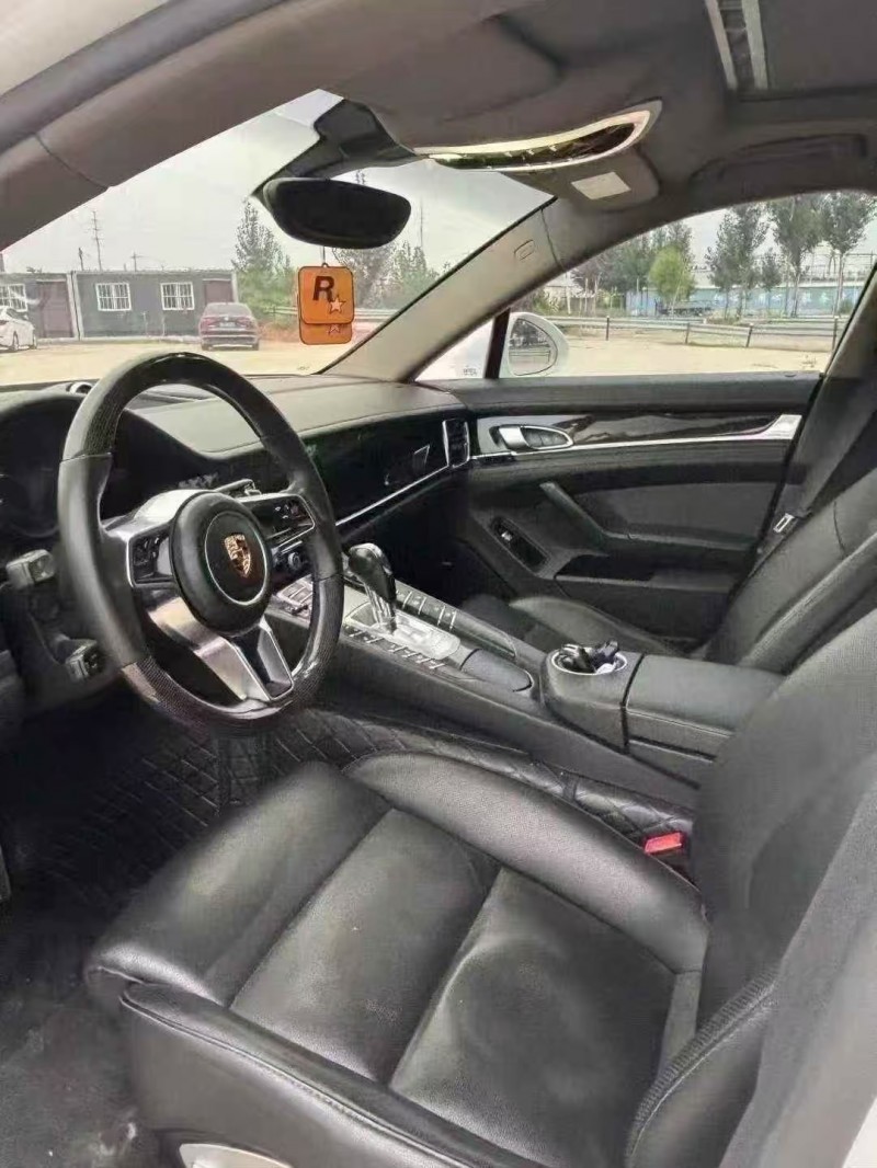 德州17年保时捷帕拉梅拉7