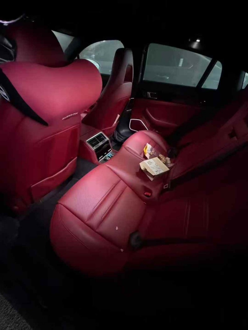 唐山24年保时捷帕拉梅拉3