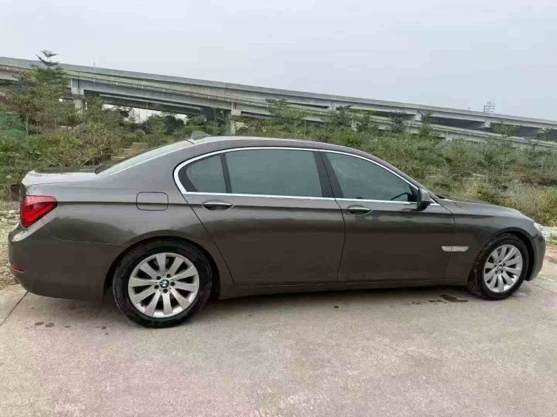 江门14年宝马7系8