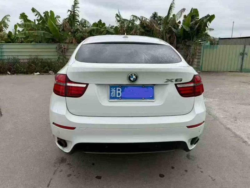 中山14年宝马X67