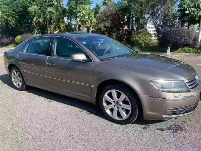 江门16年大众辉腾2