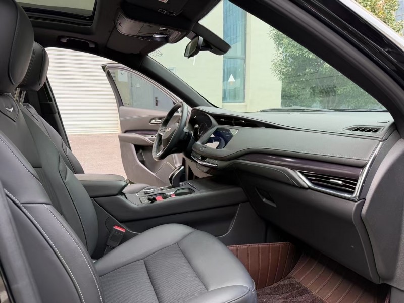 徐州19年凯迪拉克XT44