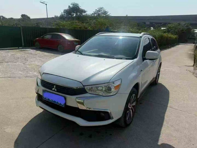 深圳19年三菱劲炫2