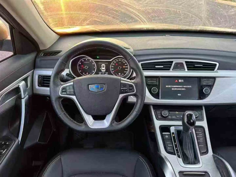 江门19年吉利博越5