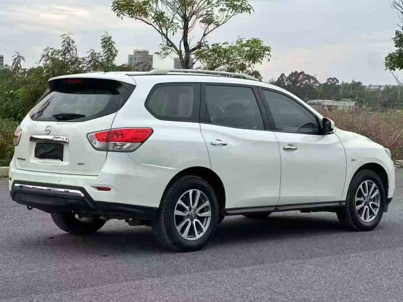 珠海19年日产探路者8