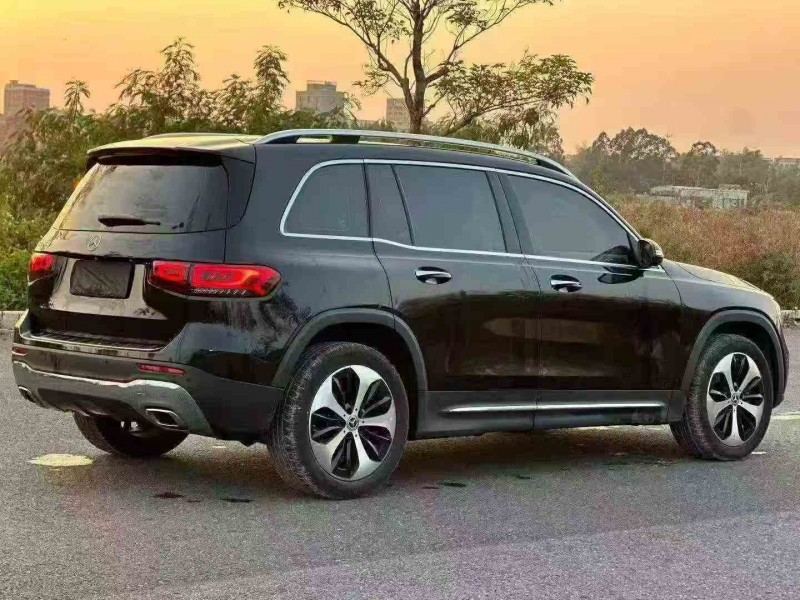 珠海21年奔驰GLB8