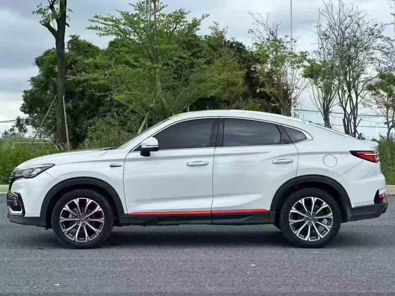 深圳21年长安汽车CS853