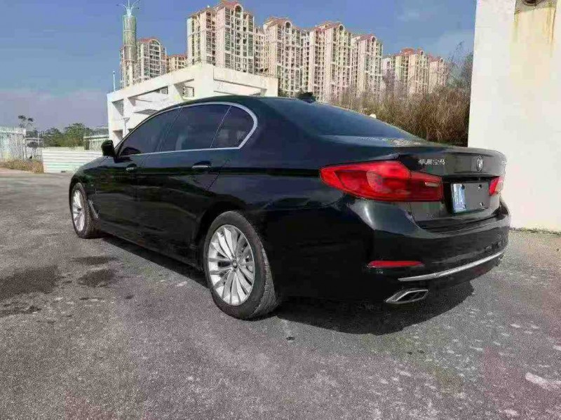 南宁18年宝马5系8