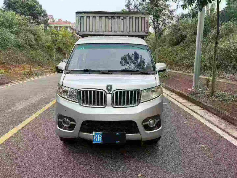 南宁18年华晨T321