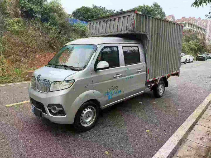 南宁18年华晨T323