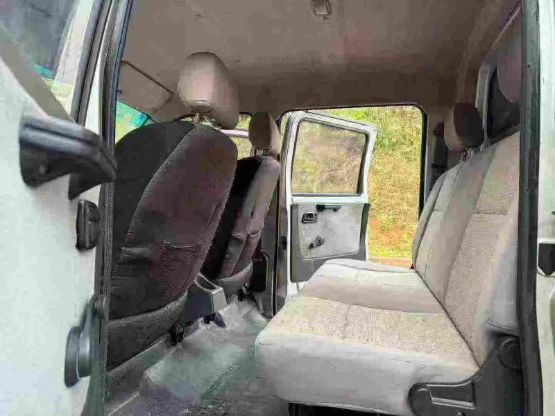 南宁18年华晨T326